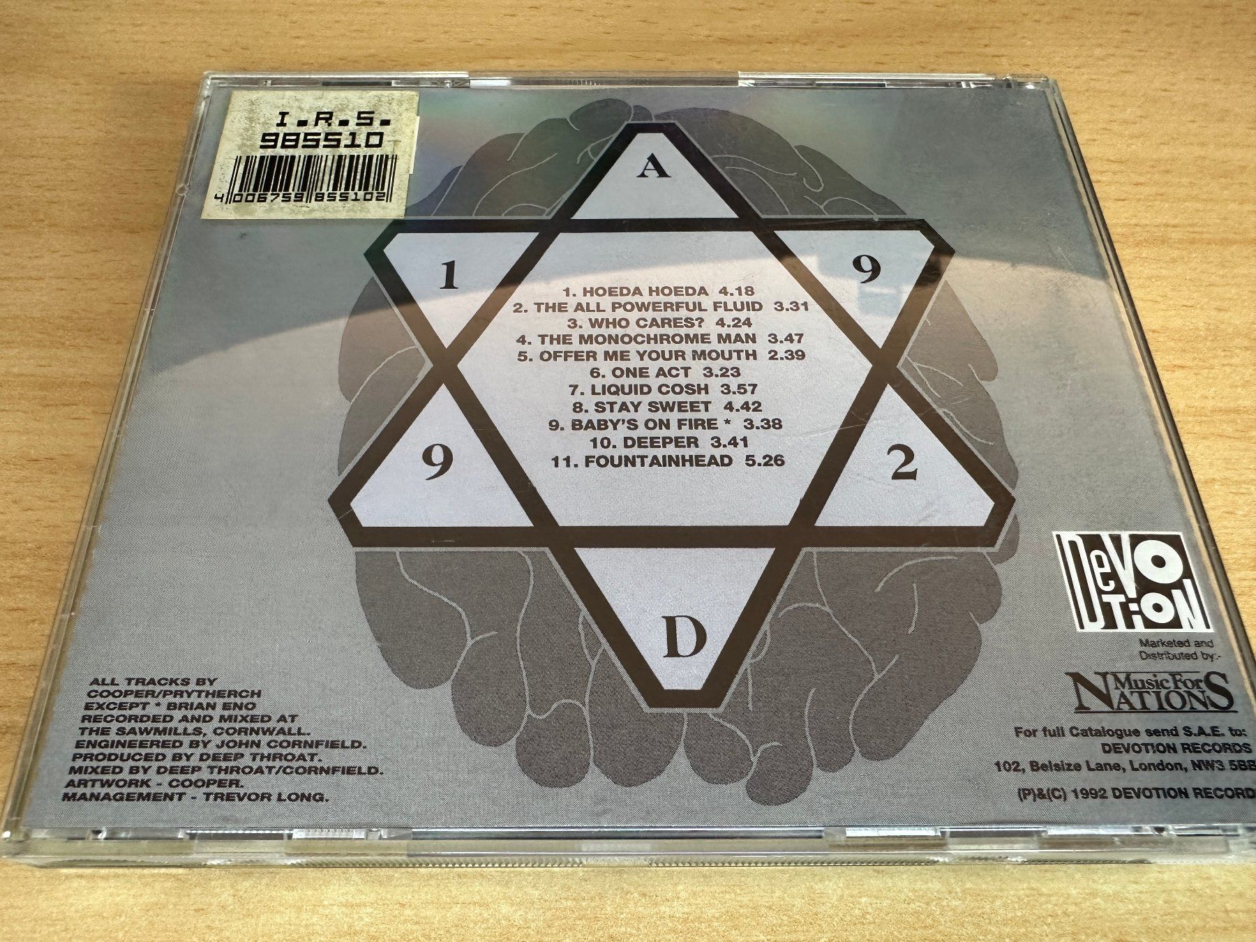 CD: Bomb Everything – The All Powerful Fluid – Usato da Rikon im Tösstal venduto da Alpenmutz 1