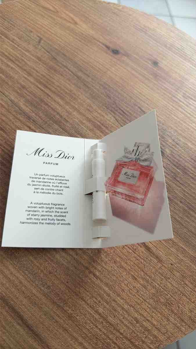 Dior Parfums & Eau de Toilette: Miss Dior - Parfum – Neuf avec emballage d'origine à fey par Caductilometre 1