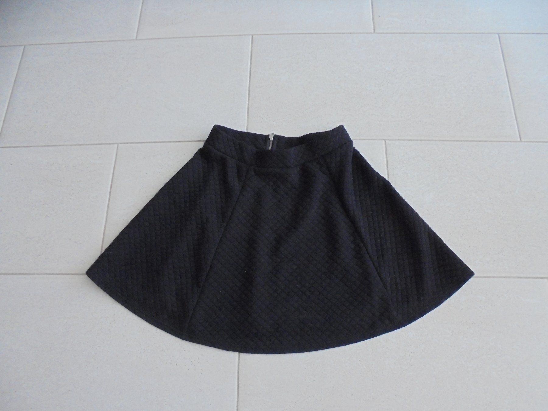 H&M Jupes: ROCK H&M GR.S – D'occasion à Rotkreuz par sab_q2c2