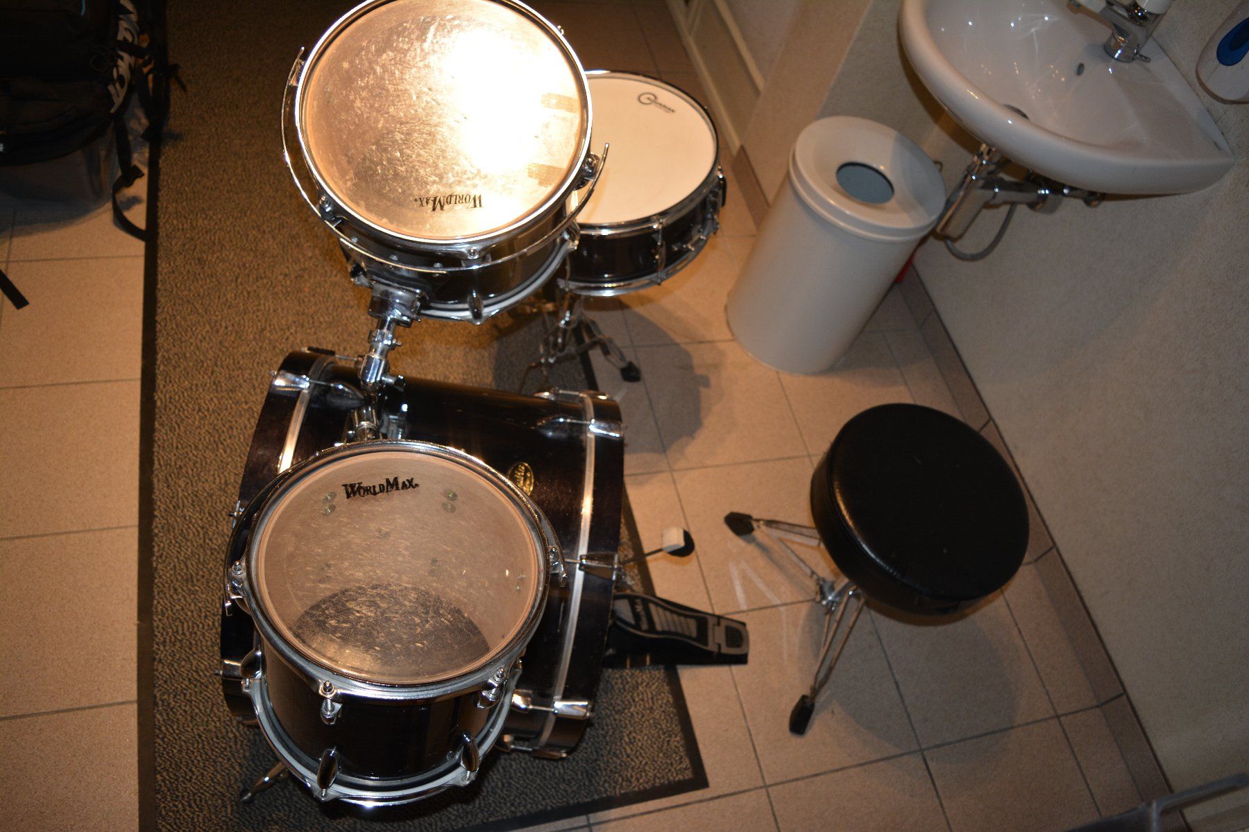 Strumenti musicali: WORLD MAX  8 TEILIGES  DRUM SET – Usato da Weissbad venduto da Usw63