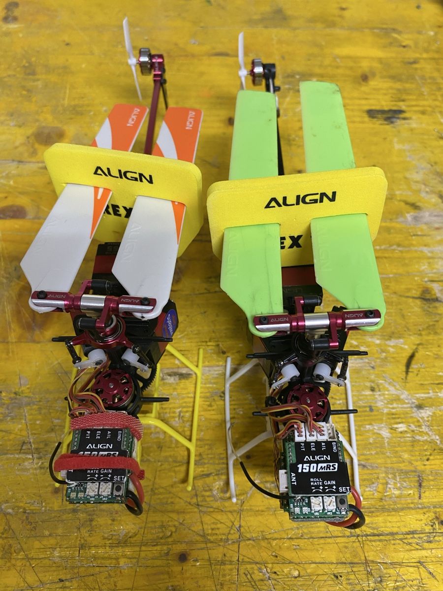 Align RC Kits de montage: 2x Trex 150 mit vielen Ersatzteilen  – D'occasion à Wahlen b. Laufen par speedmichl 1