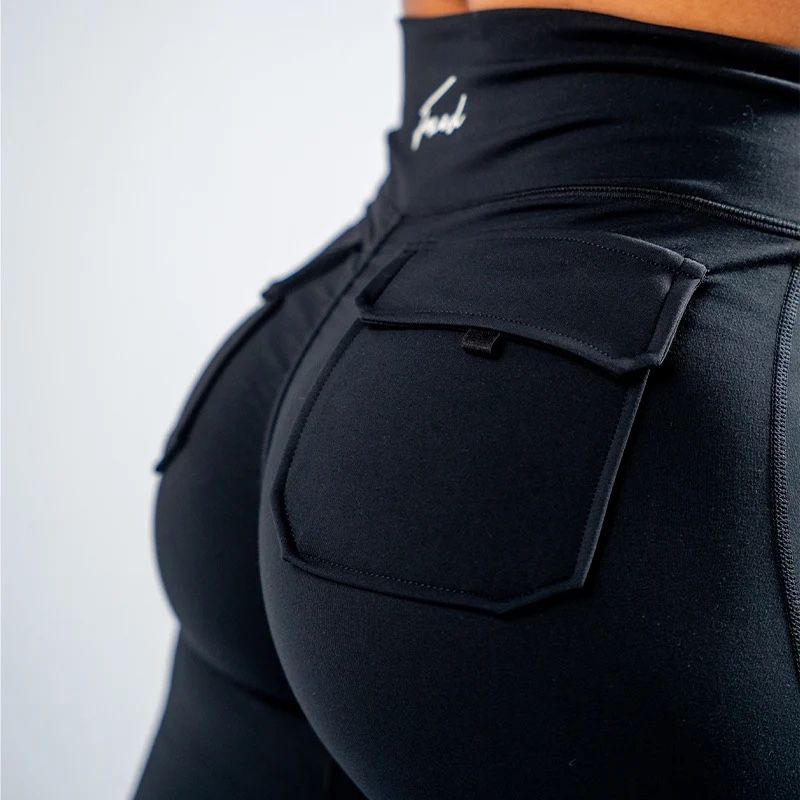 Leggings: Leggings Cargo Foxed schwarz Grösse S neu – Neuf (Voir description) à Twann par SeeNixe83