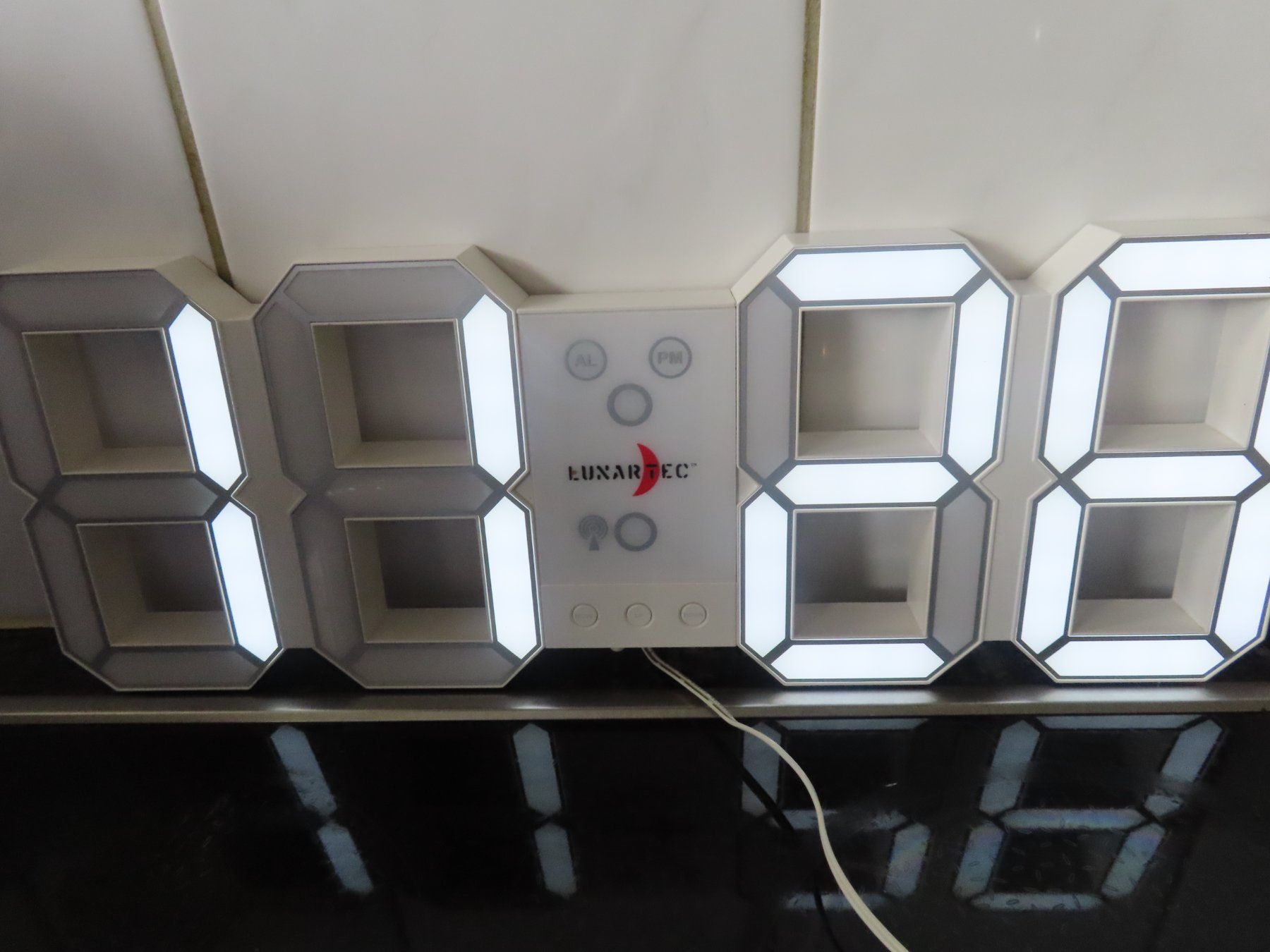 Orologi: Lunartec LED Uhr – Usato da Rüfenacht BE venduto da mada05