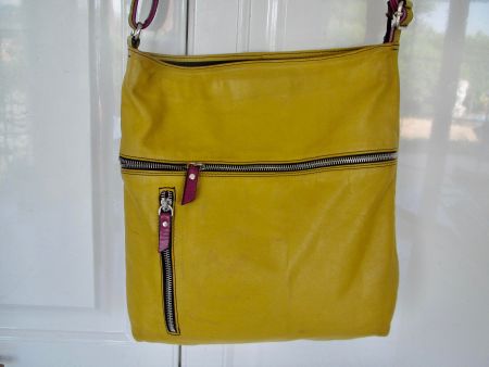 SAC EN BANDOULIERE MOOR CUIR MOUTARDE