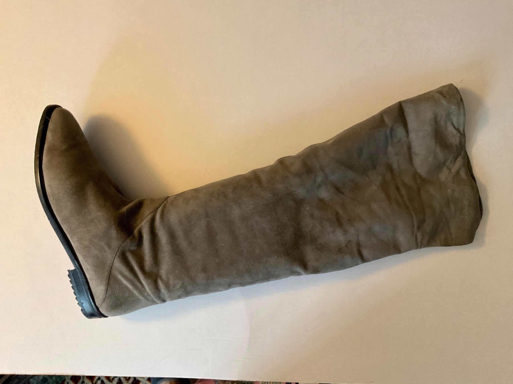 Scarpe da donna: Wildlederstiefel – Usato da Herisau venduto da eri_2tb5 4