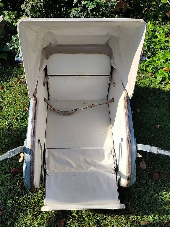 Carrozzine: antiker Kinderwagen – Usato da Sursee venduto da Buholz0 3