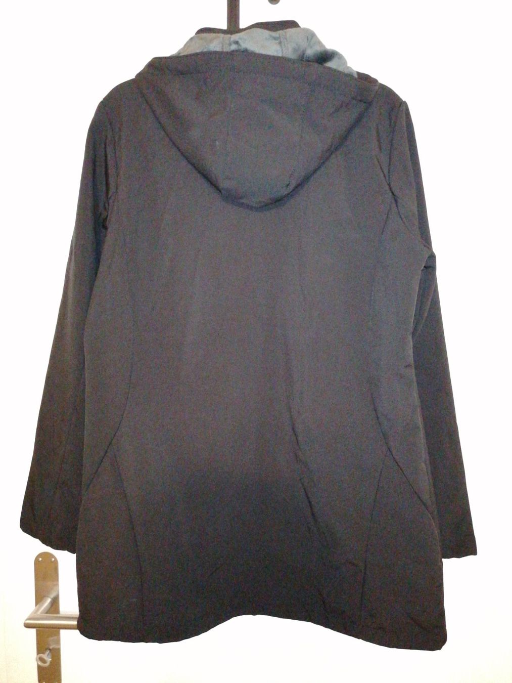 Vestes: Schwarze Softshelljacke – D'occasion à Dübendorf par lus_d2rx 2