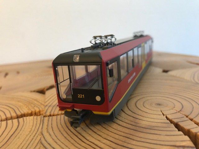 Modellini di ferrovie: Standmodell der Jungfraubahn passt auf H0 – Nuovo e nell'imballaggio originale da Grindelwald venduto da snowrider01