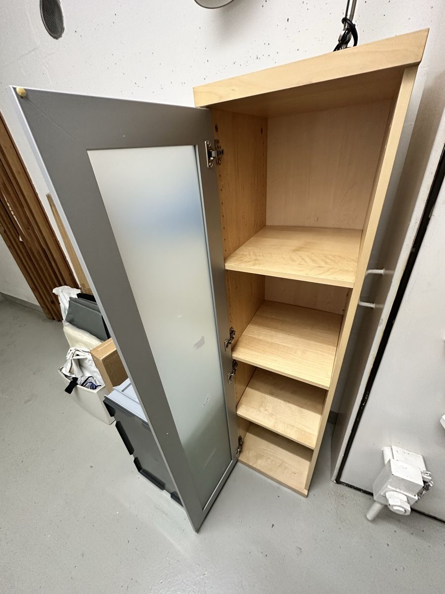 Ikea Armadi: IKEA Schrank 147x36x23cm – Usato da Thalwil venduto da Thommy_nau 1