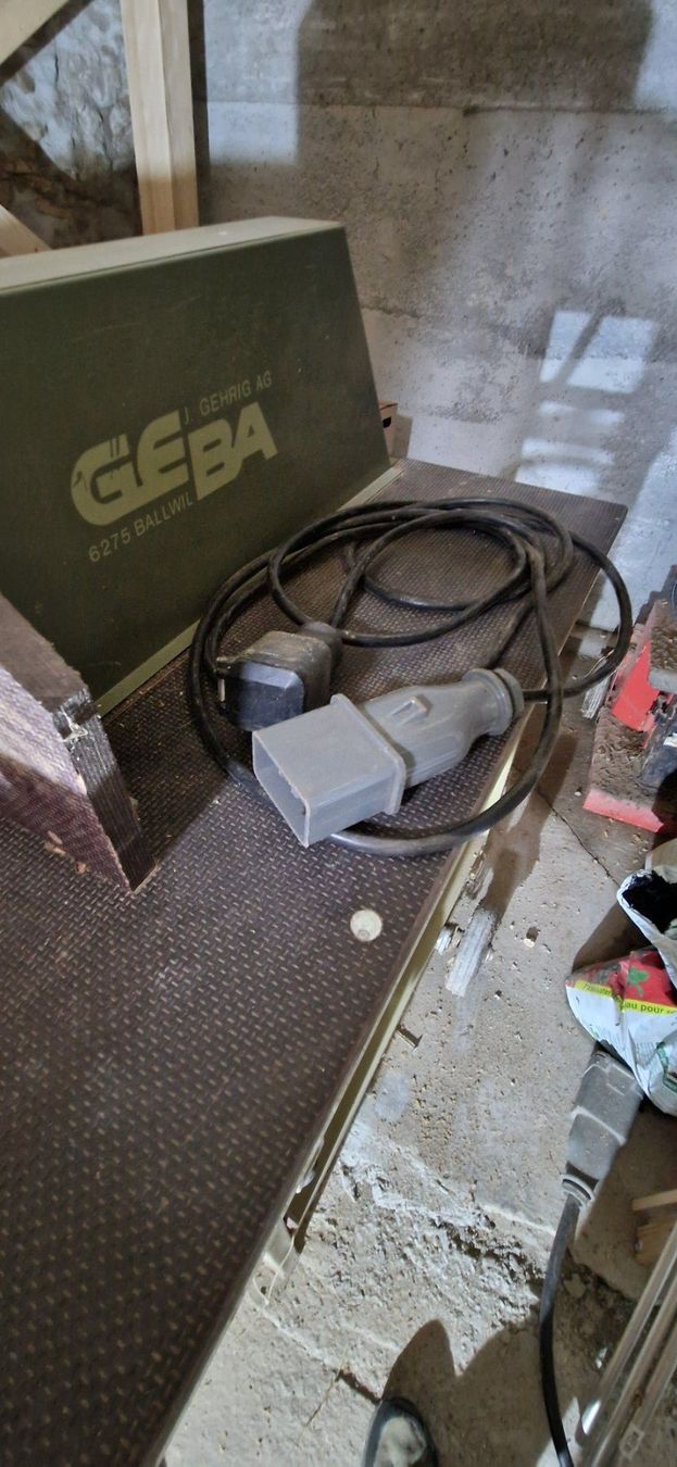 Geba Scies: Holzfräse 380V - Geba – D'occasion à Weggis par Remue 4