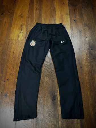 Schwarze Galatasaray Trainingshosen