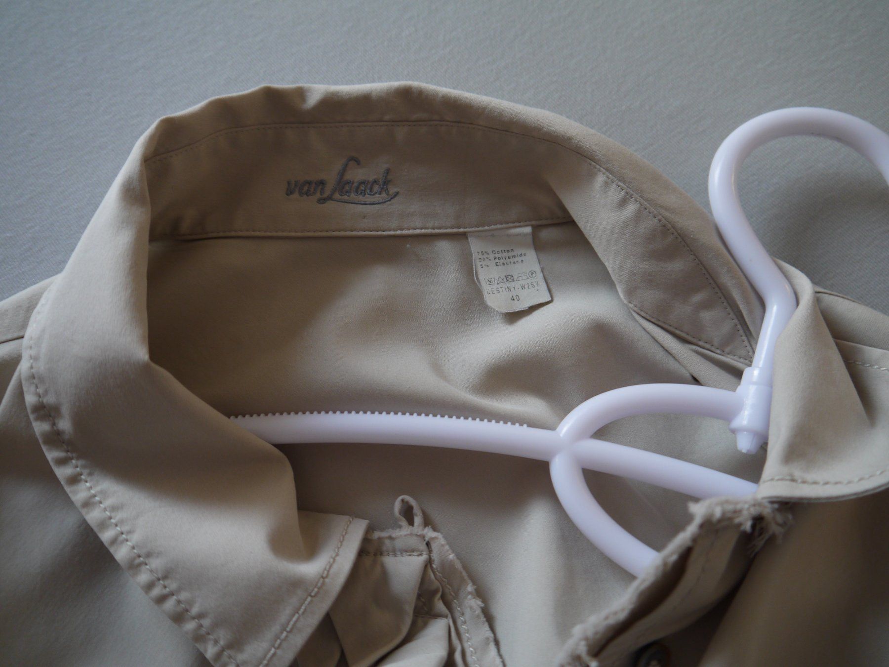 Van Laack Chemisiers: Von LAACK Bluse Gr.40 – D'occasion à Hagendorn par Blaf 2