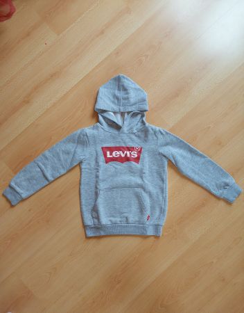Pull Levi’s taille 110 cm/ 5 ans