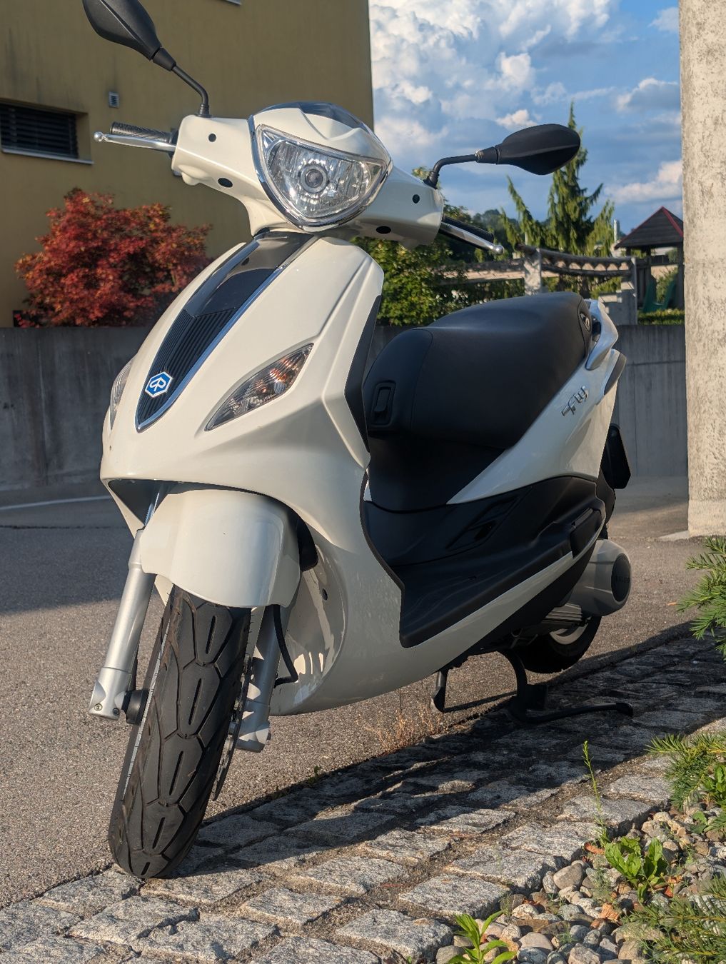 Piaggio Scooters: Piaggio Fly 125 ie 3v – Neu (gemäss Beschreibung) aus Flamatt von Dajana_G