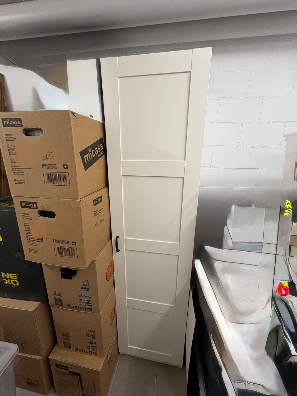 Ikea Armadi: Ikea Pax 201x50x35cm – Usato da Oberentfelden venduto da Salentu4