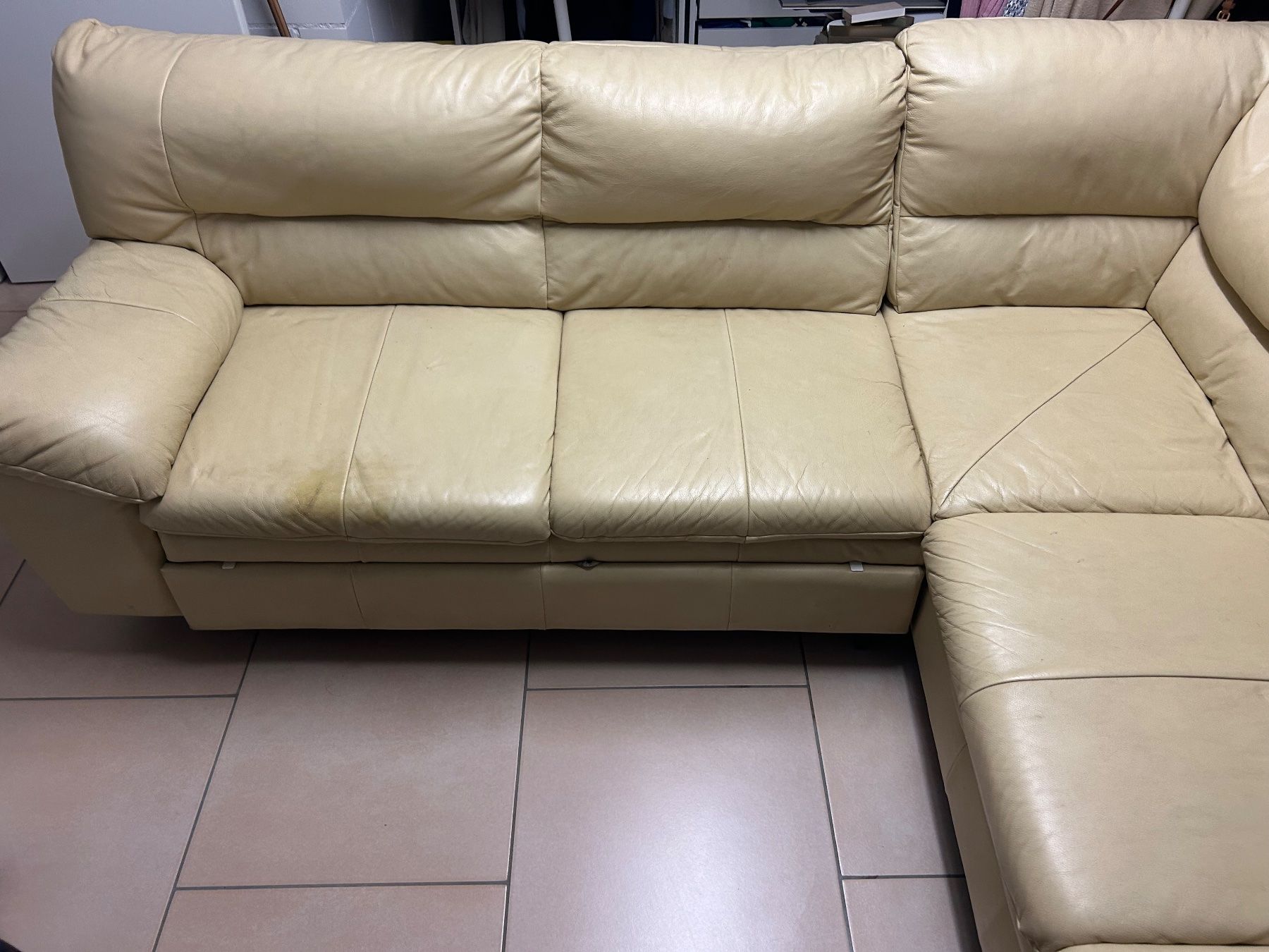 Sofas: Leder-Ecksofa mit Schlaffunktion in Hellbeige – D'occasion à Subingen par Fand67 4