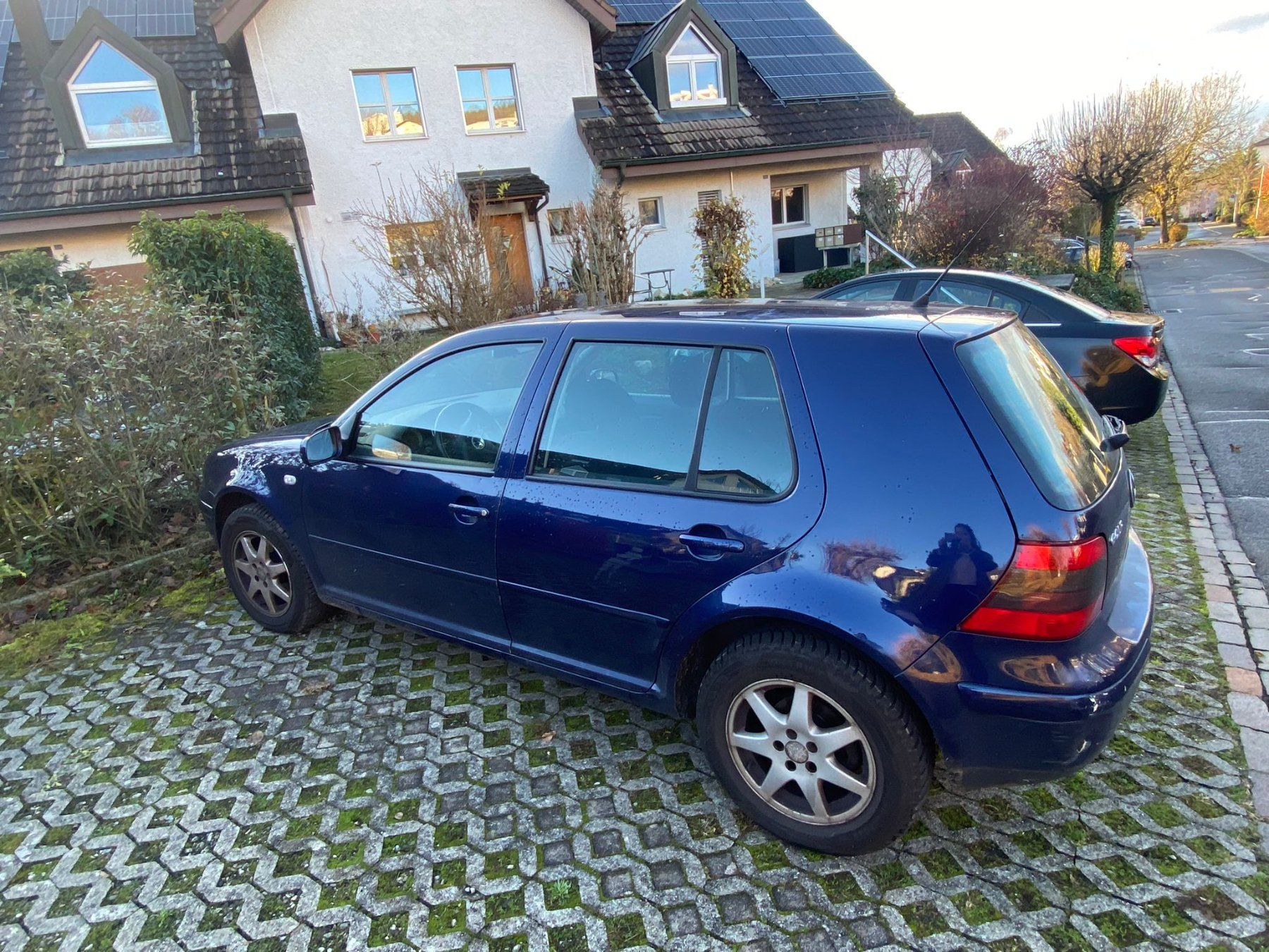 VW Automobili: VW Golf Blau – Usato da Oberrohrdorf venduto da amb_dm6t 1