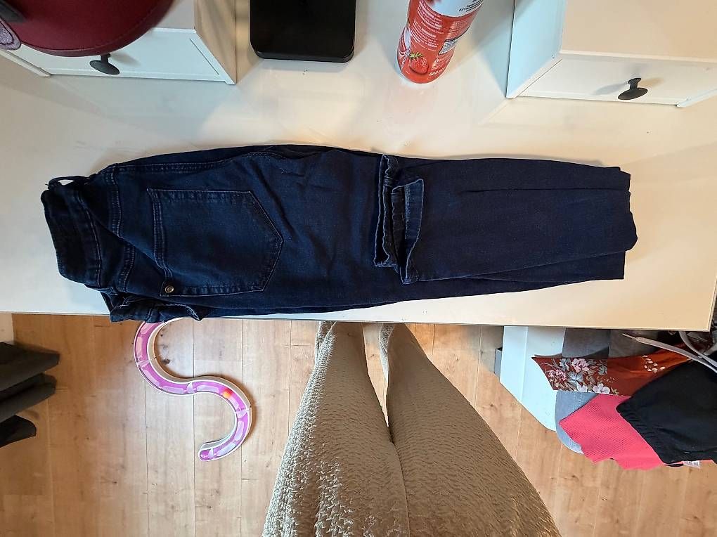 Jeans: Pantalon/jeans – D'occasion à Moutier par juj_8zdj 1