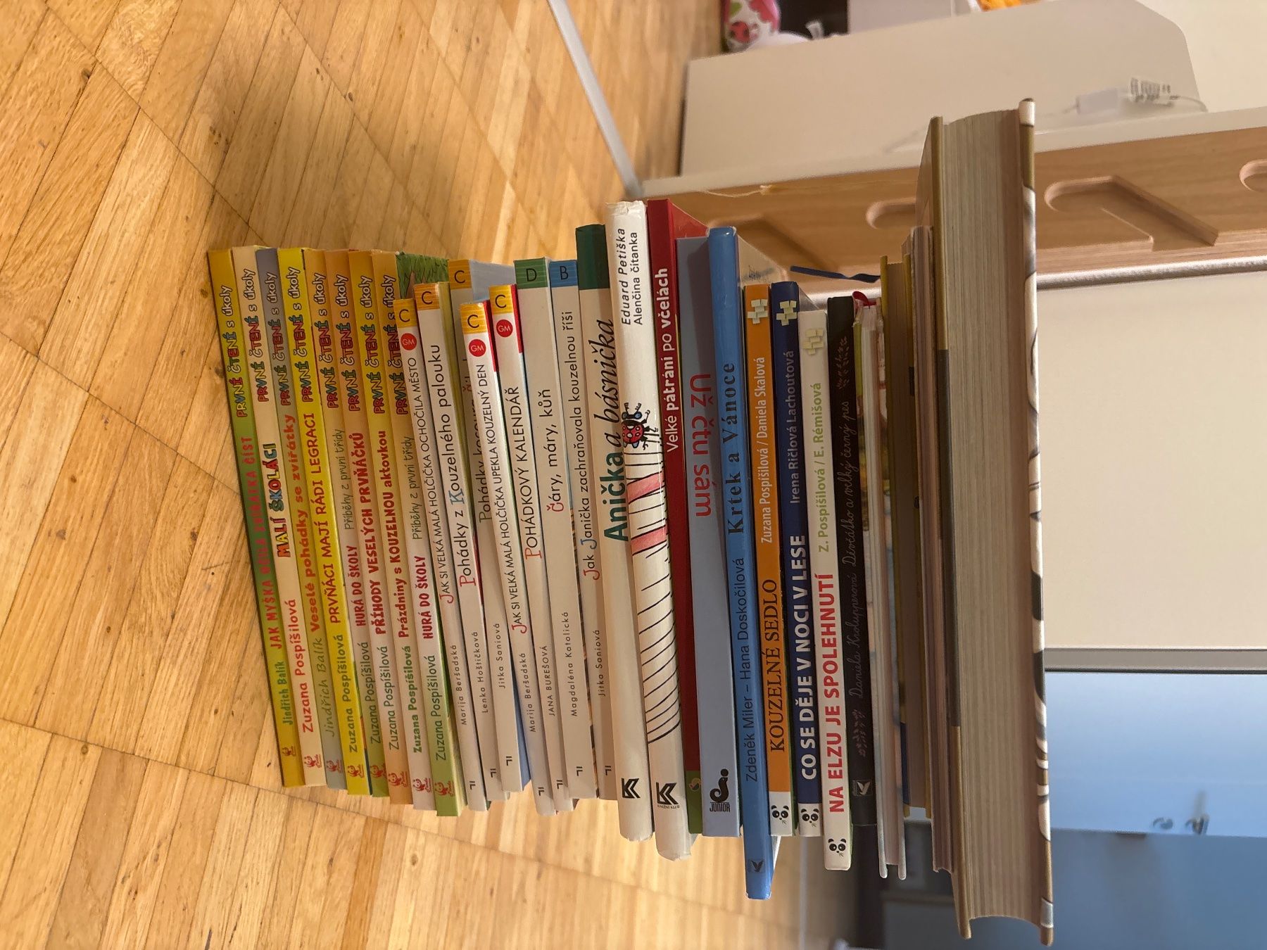 Livres: Kinderbücher Set tschechisch – D'occasion à Dietlikon par JanaLenka 1