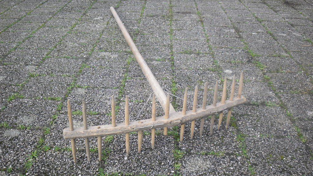 Tous les outils: Holzrechen  - Antik – D'occasion à Büren SO par omsa 3