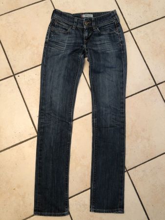 Neuwertige Levi‘s Jeans 571 slim fit Gr.27/34