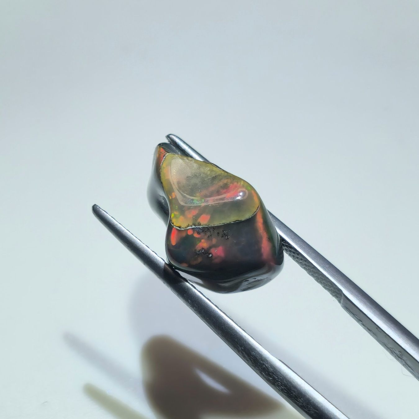 Pietre preziose: Opal mit Natürlichem  Schliff 4.67ct – Nuovo (secondo la descrizione) da Schaffhausen venduto da SahinGems 2
