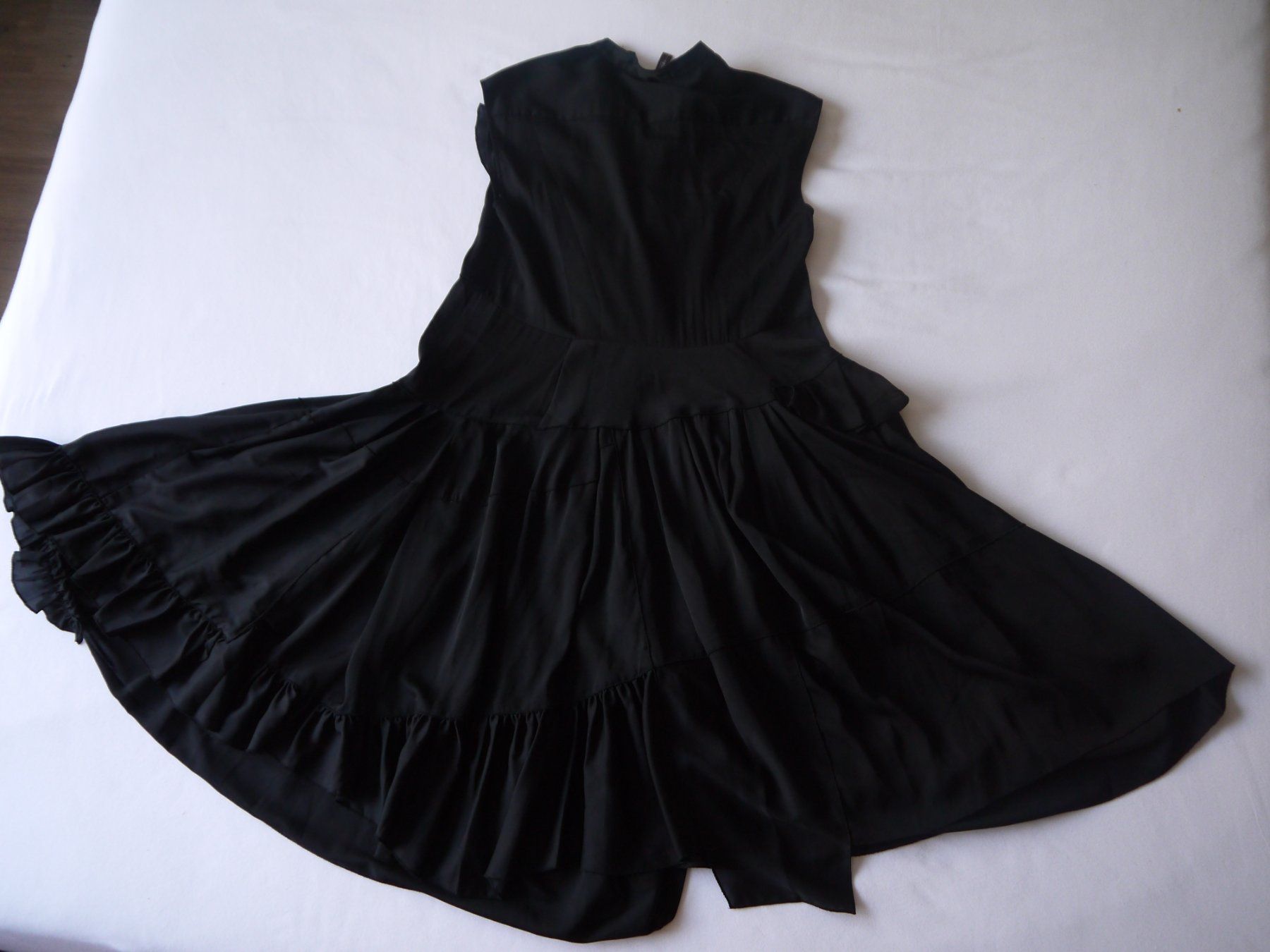 High Vestiti: HIGH USE Kleid – Usato da Hagendorn venduto da Blaf 5