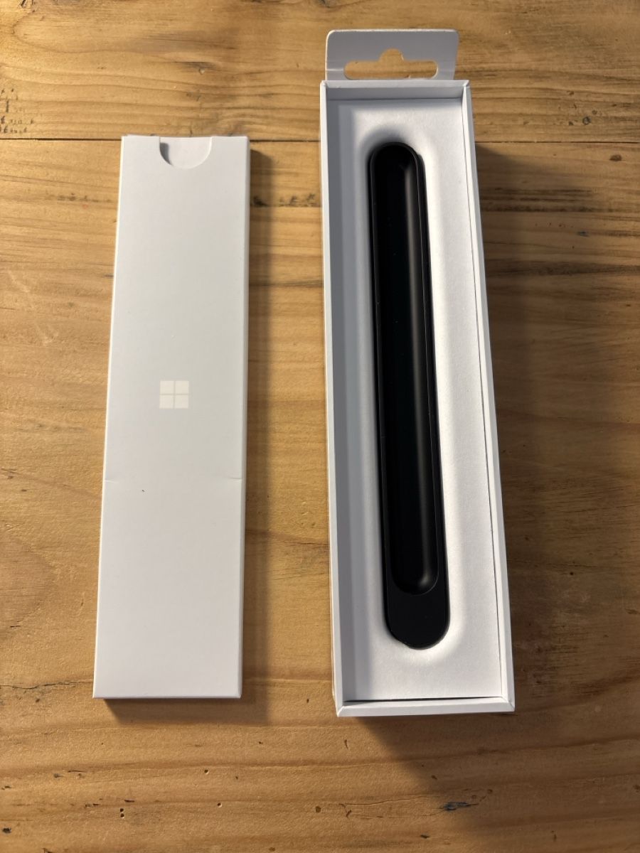 Microsoft Ladegeräte: Chargeur Surface Slim Pen 2 , parfait état – Neu und originalverpackt aus Tafers von Claire_rng5 1