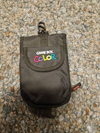 Game Boy Color Tasche - Perfekt für unterwegs! Wie neu