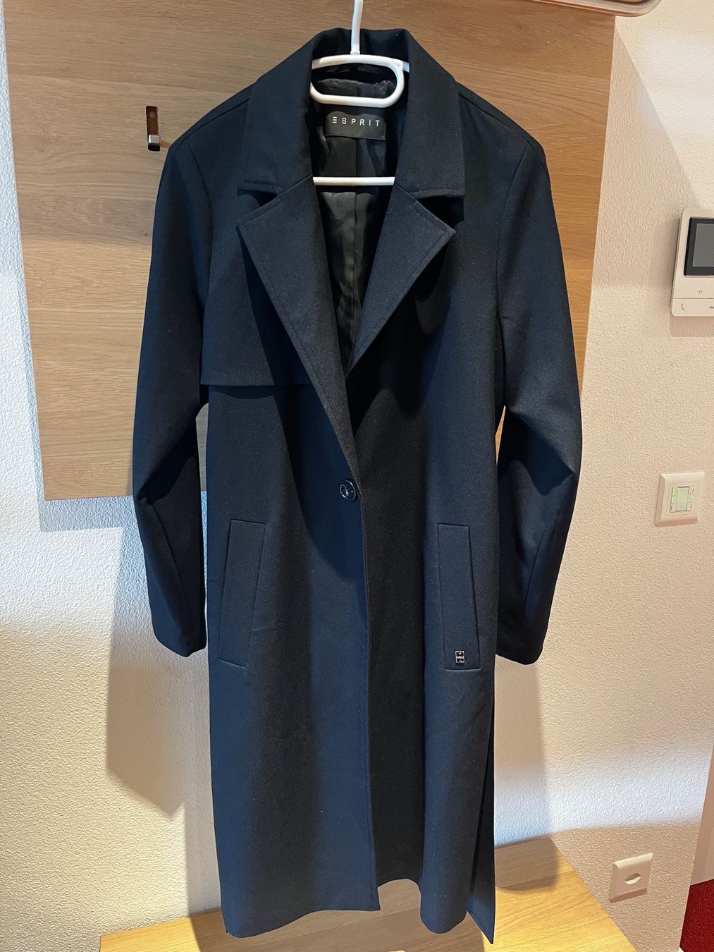 Esprit Cappotti: Trenchcoat von Esprit dunkelblau NEU – Nuovo (secondo la descrizione) da arbon venduto da dakin