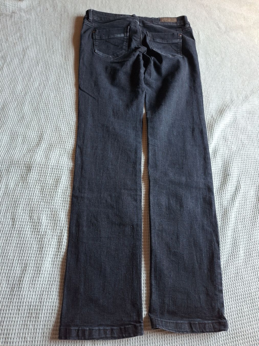 C&A Jeans: Pantalon jeans noir taille 36 marque C&A – Usato da Villiers venduto da san_jn5w 6