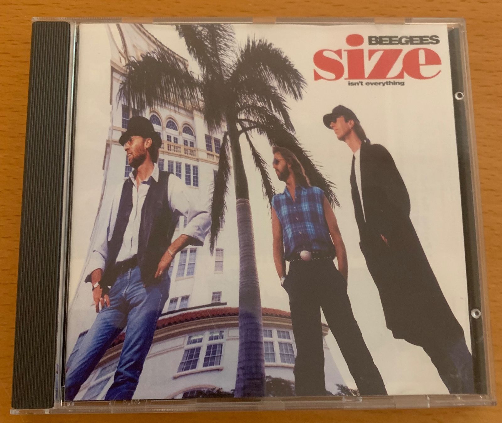 CD: BEE GEES "SIZE Isn't Everything" – Usato da Hombrechtikon venduto da Rosi1970