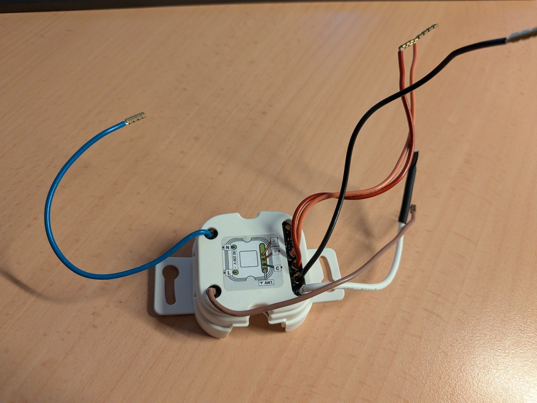 Componenti elettronici: Velux KLF 050 Elektrisches Schalter-Interface – Usato da Neuenegg venduto da Epimorph 1
