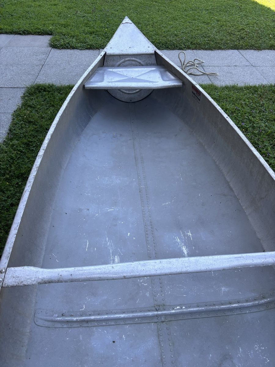 Boote: Aluminium Kanu mit Paddel (Original Grumman) – Gebraucht aus Sachseln von fab_kst9 6