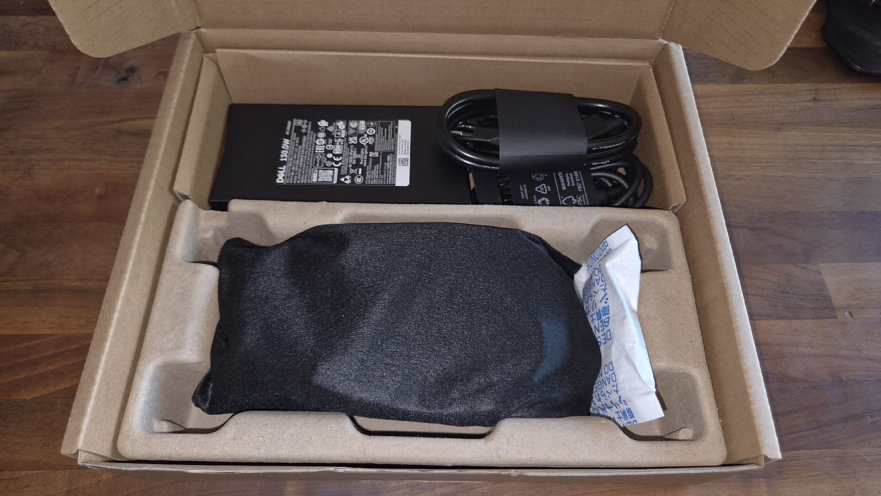 Dell Docking station: Dell D6000 USB-C Dockingstation mit Netzteil 130W  – Usato da Teufen ZH venduto da finetec 2