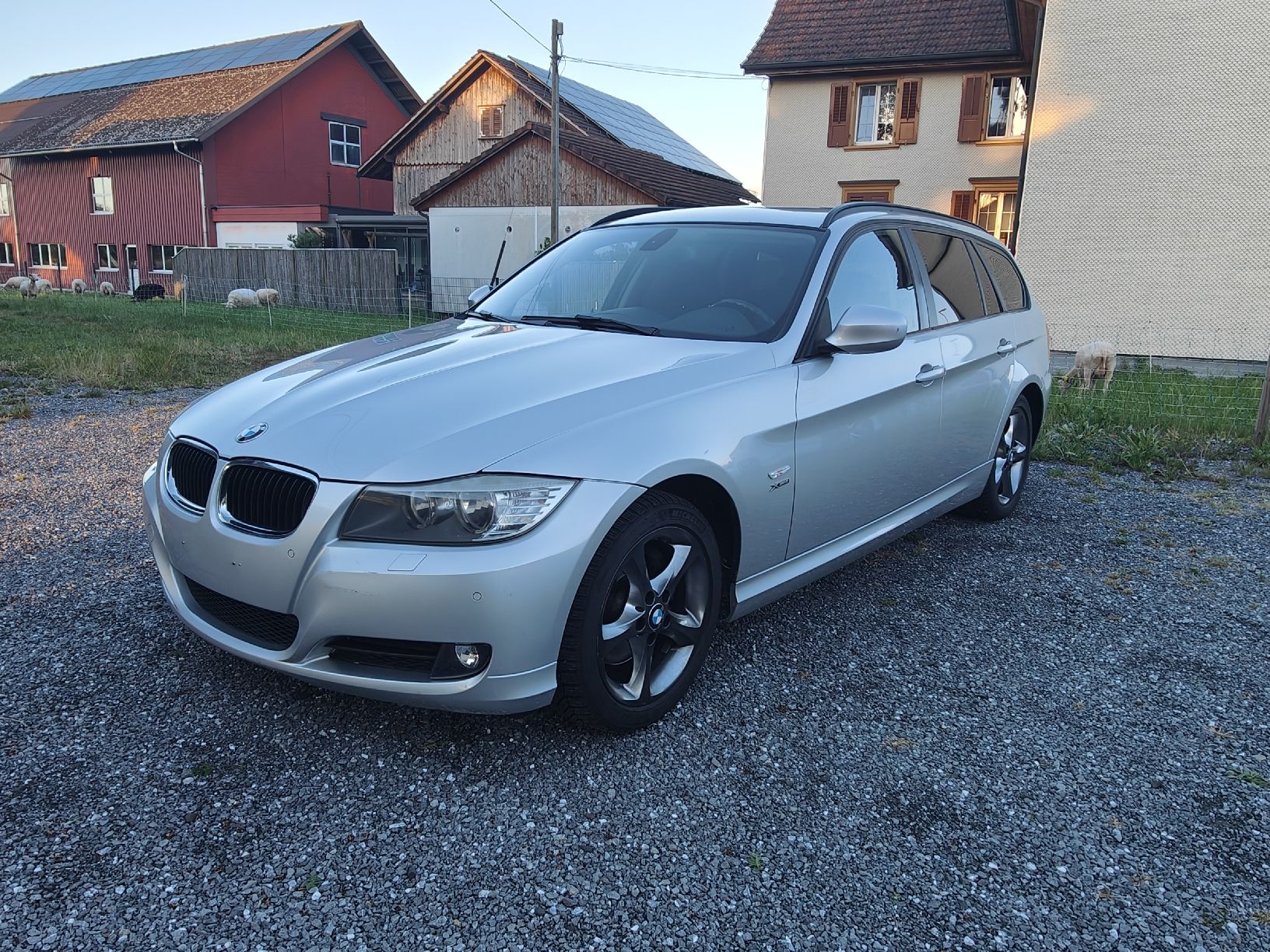 BMW Autos: BMW 320 DIESEL X DRIVE, FACELIFT, AHK – Gebraucht aus Wil SG von ciciii 4