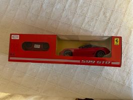 voiture télécommandée Ferrari