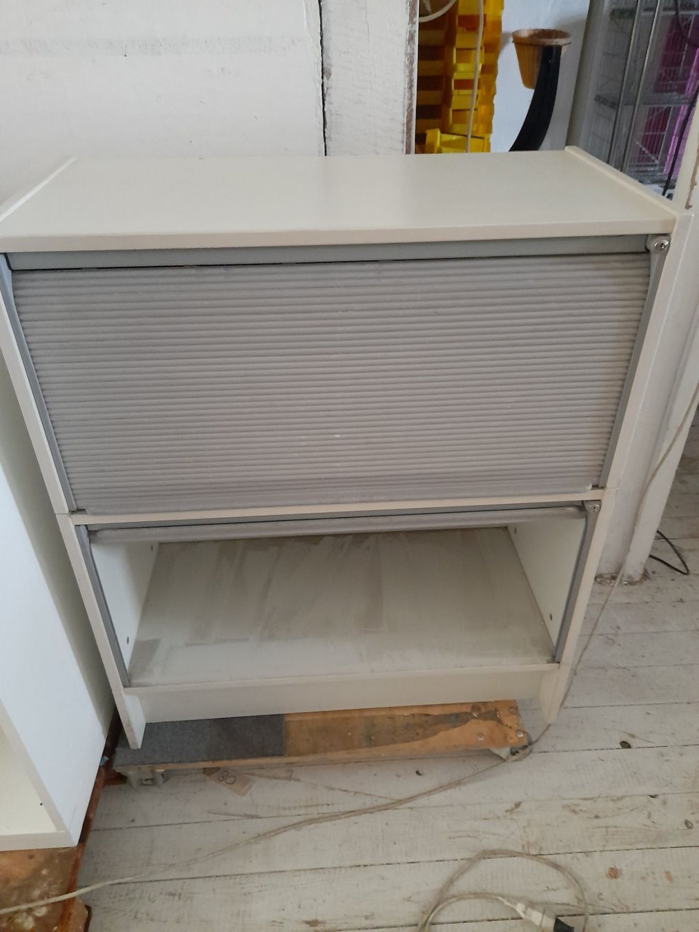 Schränke: Rollschrank – Gebraucht aus Stetten AG von K.B-Wa-Maschinencent 2