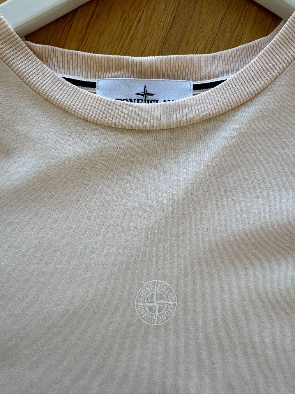 Stone Island T-shirt: Stone Island T-Shirt - Hellrosa Pink – Usato da Münchwilen TG venduto da Androxid 2