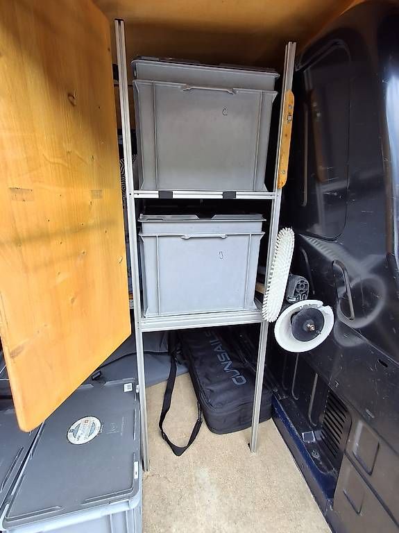 Ford Nutzfahrzeuge: Windsurfbus Ford Transit ohne MFK – Gebraucht aus Rapperswil SG von hirrion 3