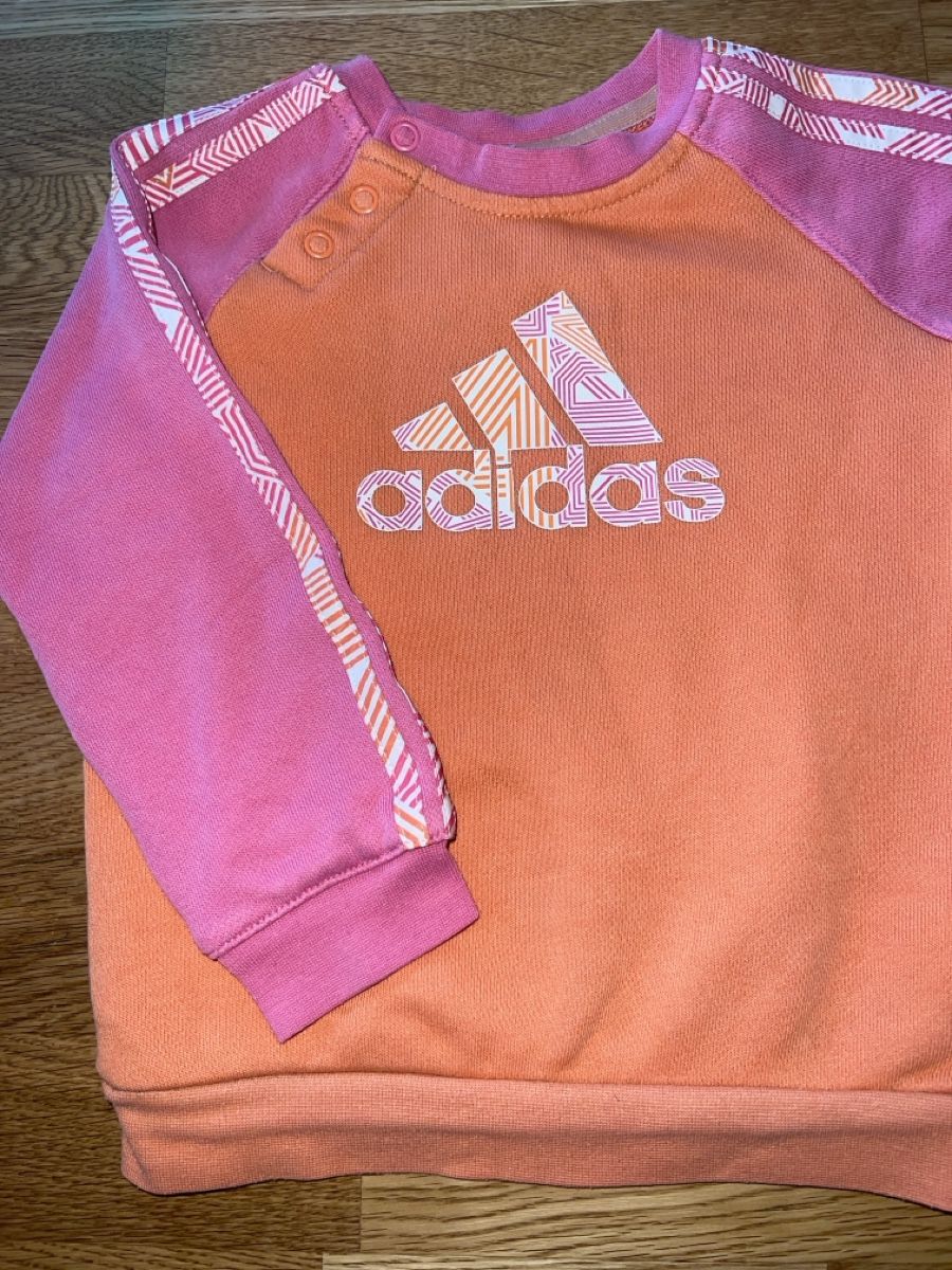 Adidas Maglioni & Felpe: Cooler Kinder Adidas Pullover, ca. Grösse 86/92. retro-look – Usato da Luterbach venduto da vatab 1