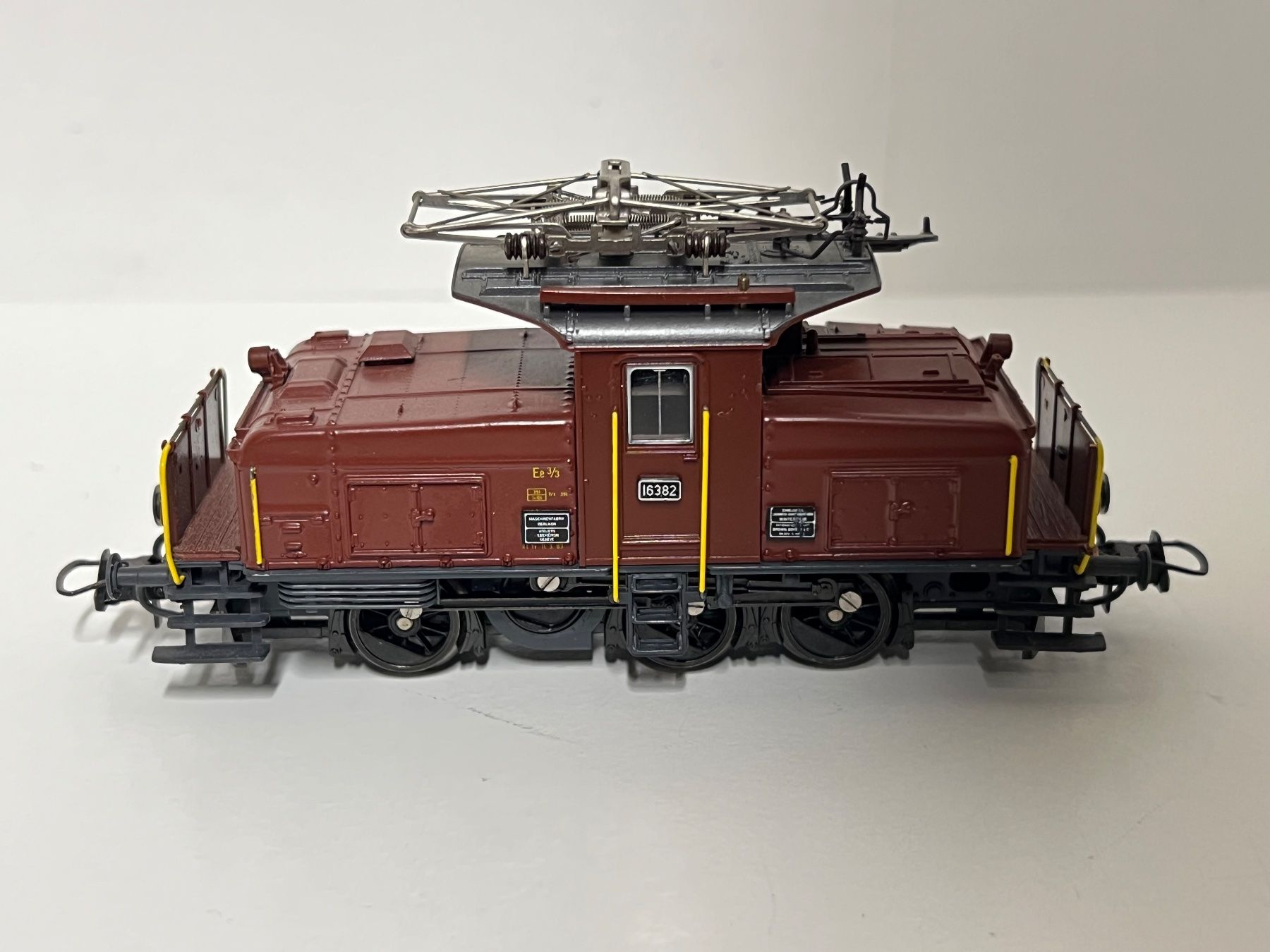 Roco Modelleisenbahnen: Roco Ee 3/3 16382 SBB  H0 DC – Gebraucht aus Neuenhof von ludovicco 1