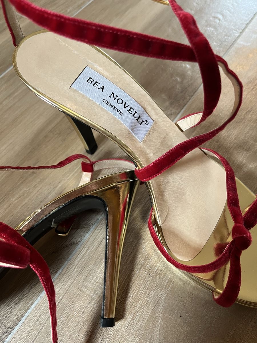 Chaussures femmes: Sandales Bea Noveli – D'occasion à Euseigne par so.ART 8