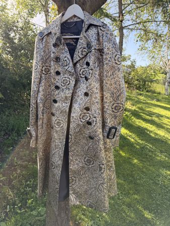 Burberry Trenchcoat Blumenmuster