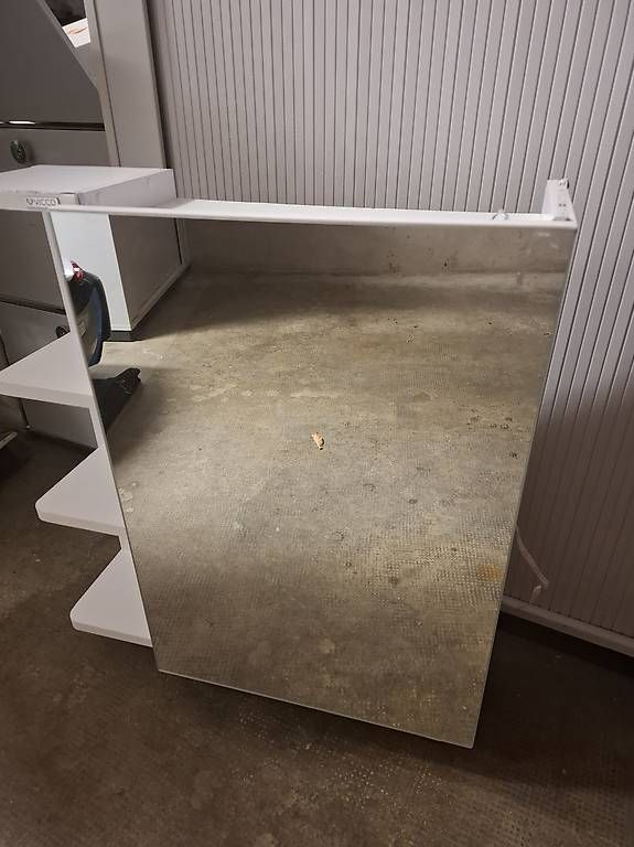 Tavoli da trucco: Schminkschrank – Usato da Münchenstein venduto da Salvis_68 2