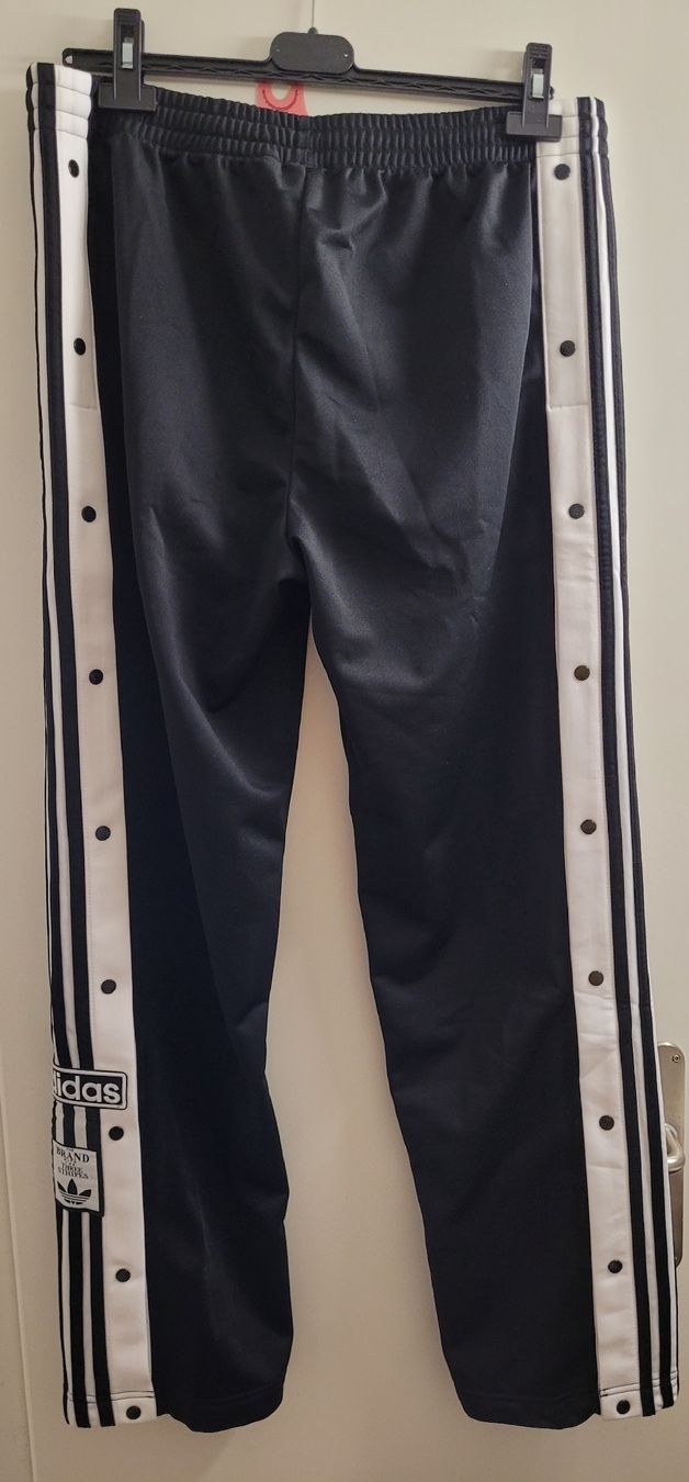 Adidas Pantaloni: Pantalon de survêtement – Nuovo (secondo la descrizione) da Biel/Bienne venduto da Leila32 1