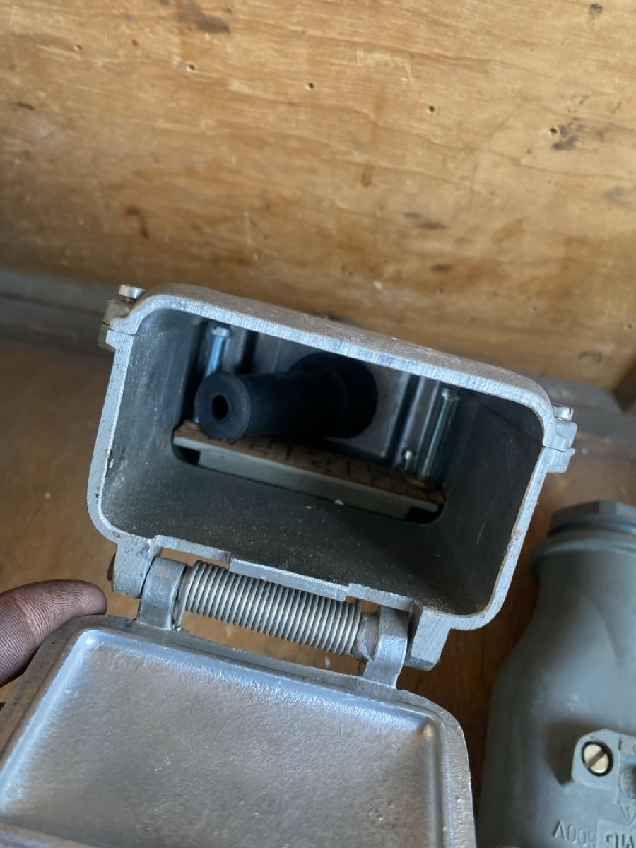 Spine: Diverse I40 Stecker – Difettoso da Gipf-Oberfrick venduto da Fricktaler1803 4