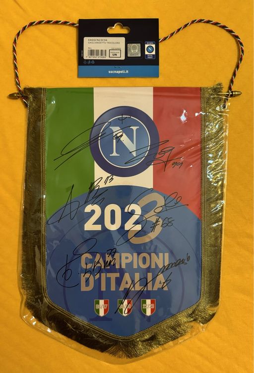 ssc-napoli-fanion-signed-neu-und-originalverpackt-in-le-landeron-f-r