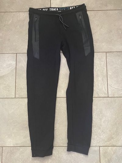 C&A Pantalons: Trainerhose Jungen (Gr. 164) – D'occasion à Aathal-Seegräben par daso03