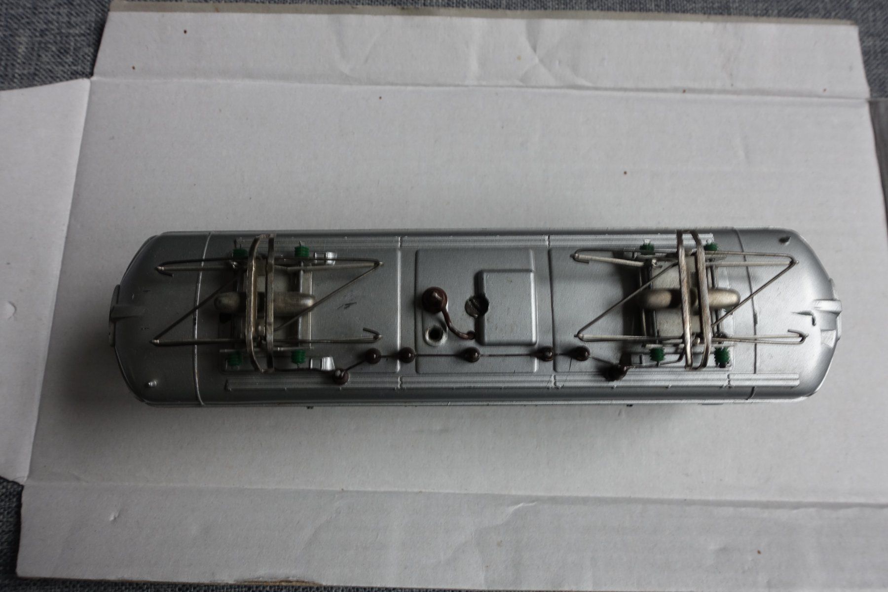 Kleinbahn Modelleisenbahnen: KLEINBAHN SBB Re 4/4 - HO, DC analog – Gebraucht aus Wallbach von Sarrows 4